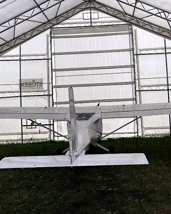 Carpa Storex: hangar para avioneta
