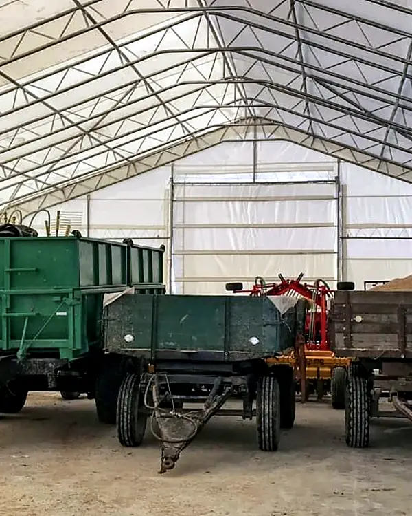 Carpa Storex: cubrir maquinaria agrícola