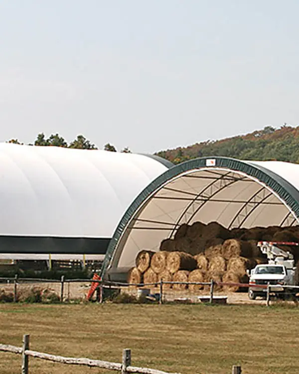 Carpa Storex: forraje y paja